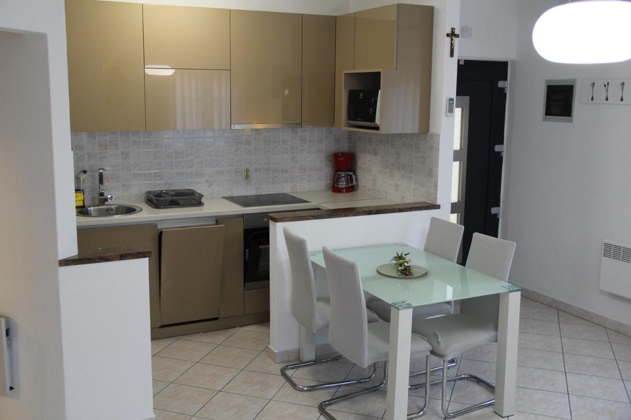 Apartment Zarko Vrsar Ngoại thất bức ảnh